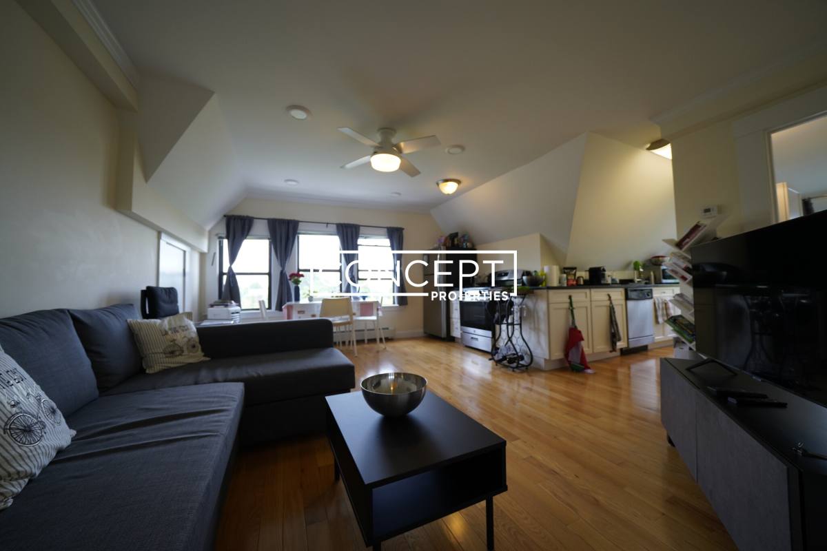 Apartment for rent at 219 Commonwealth Ave #42, Chestnut Hill, MA 02467