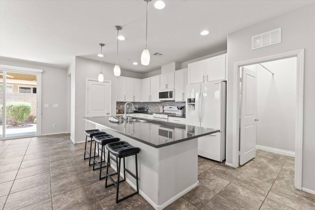 House for rent at 700 Sea Coast Dr, Henderson, NV 89002