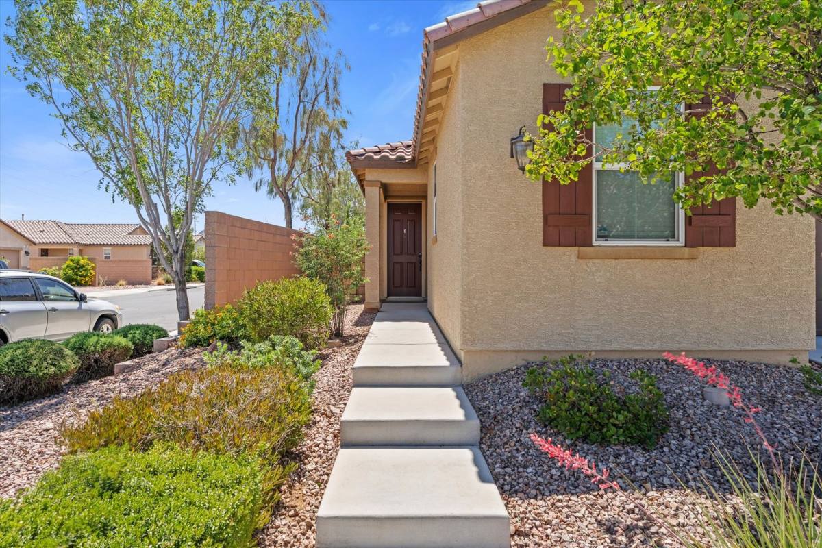House for rent at 700 Sea Coast Dr, Henderson, NV 89002