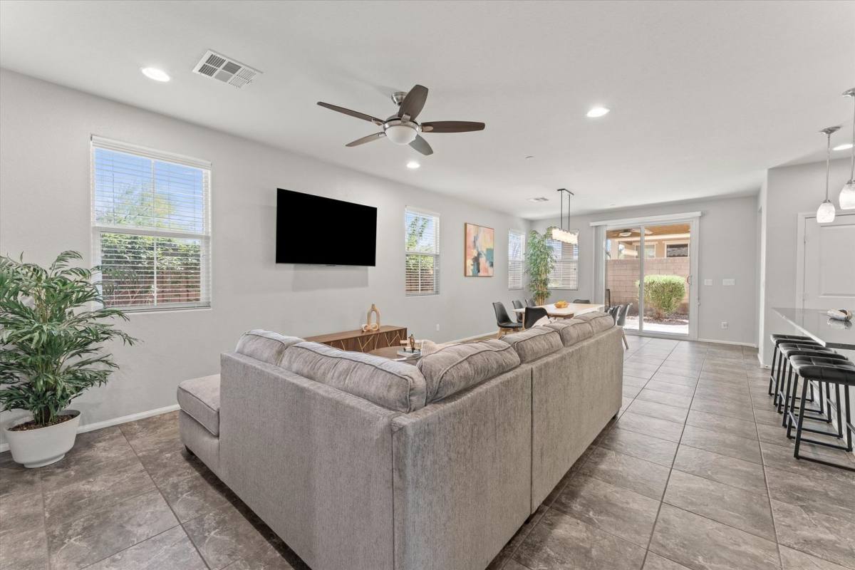 House for rent at 700 Sea Coast Dr, Henderson, NV 89002