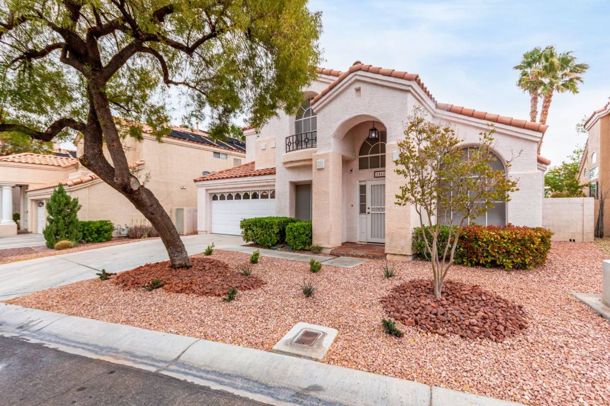 House for rent at 2412 Shady Vista Dr, Las Vegas, NV 89134