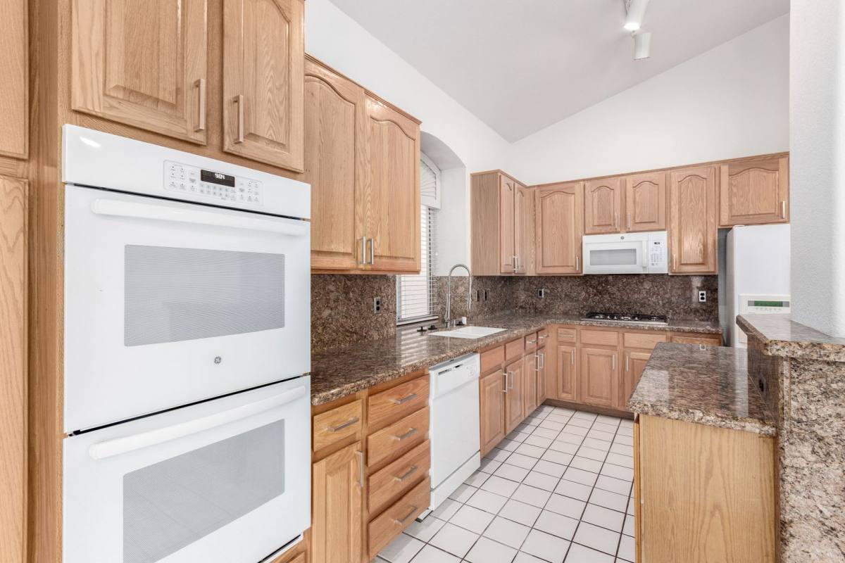 House for rent at 2412 Shady Vista Dr, Las Vegas, NV 89134