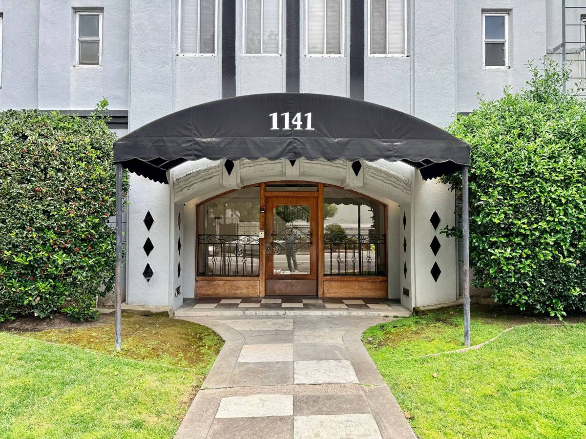 Apartment for rent at 1141 Whipple Ave, Redwood City, CA 94062