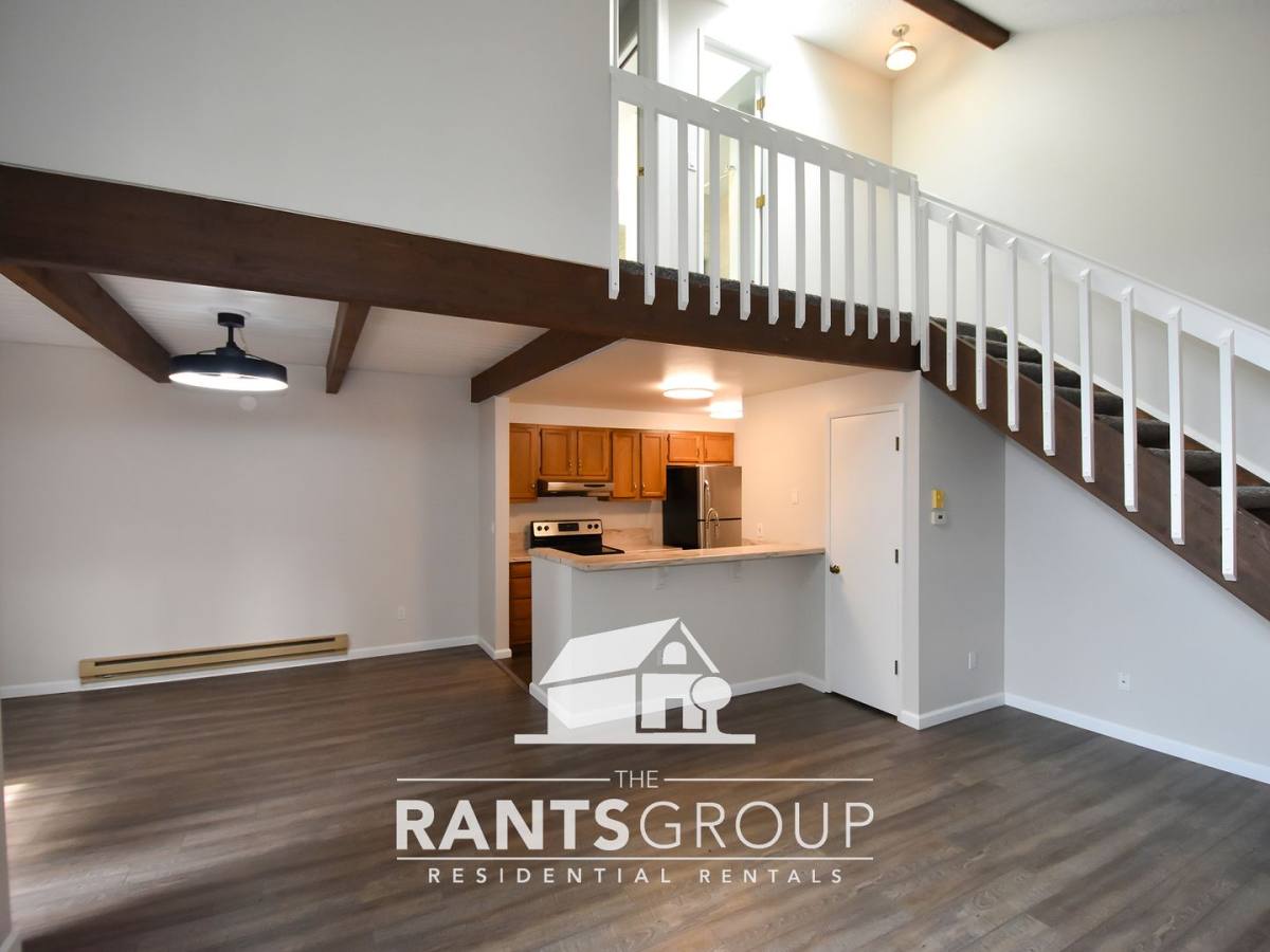 Townhouse for rent at 660 Malibu Dr SE, Lacey, WA 98503