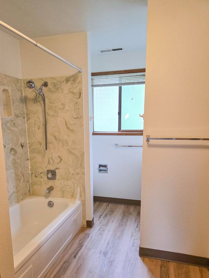 Apartment for rent at 2116-2122 Nomad Court SE, Salem, OR 97306