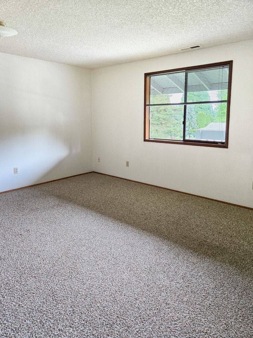 Apartment for rent at 2116-2122 Nomad Court SE, Salem, OR 97306