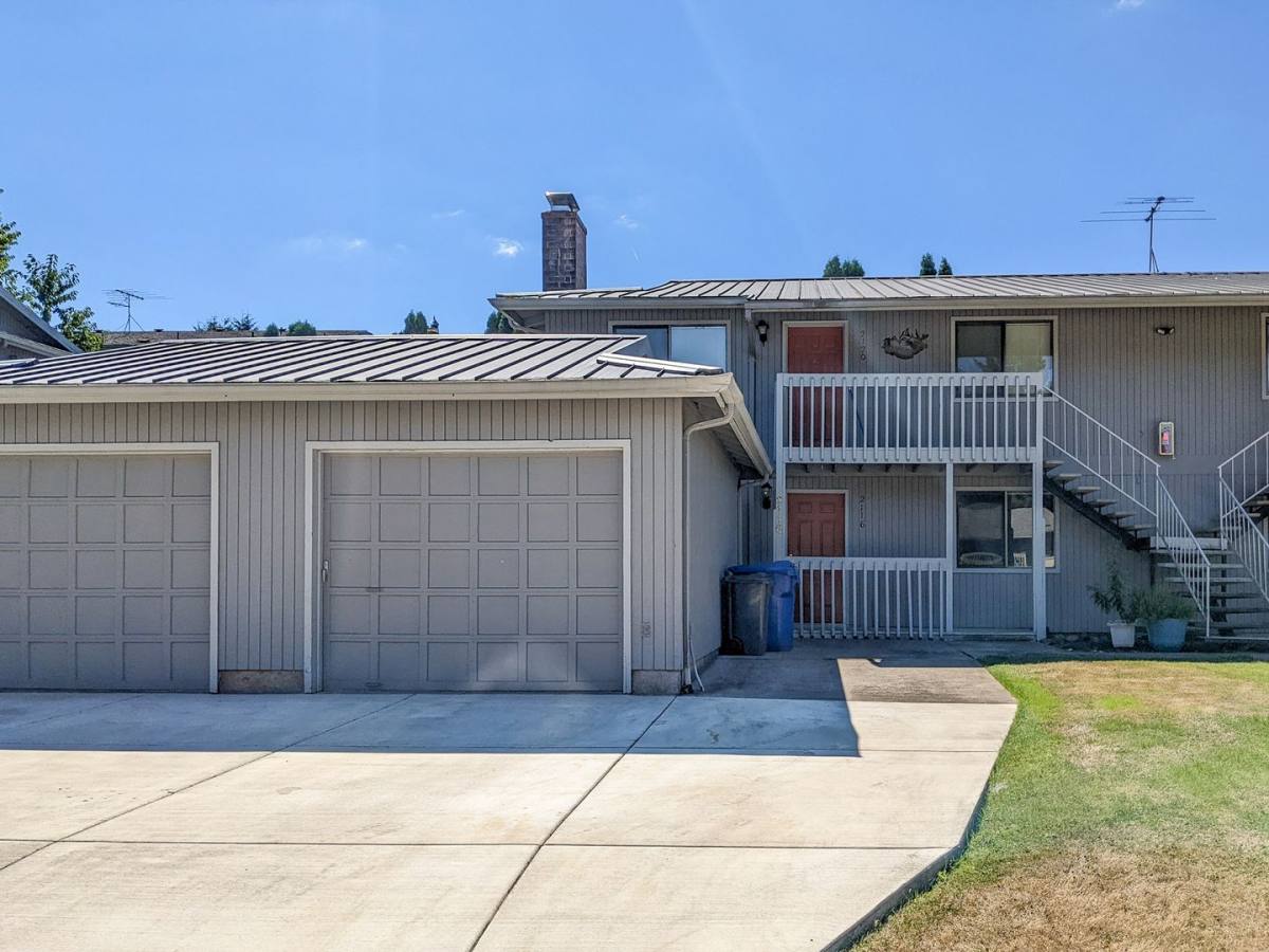Apartment for rent at 2116-2122 Nomad Court SE, Salem, OR 97306