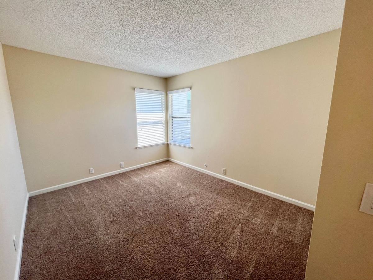Apartment for rent at 2518 Capitol Ave, Sacramento, CA 95816