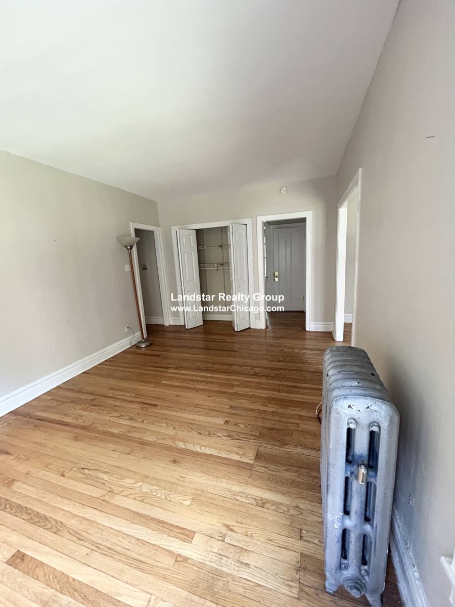 Apartment for rent at 916 Reba Place #1N, Evanston, IL 60202
