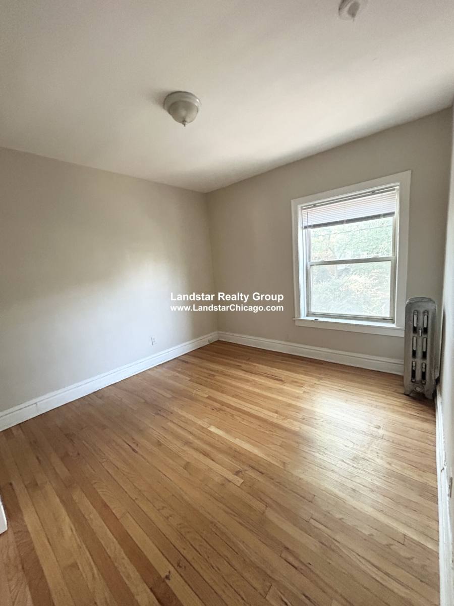 Apartment for rent at 916 Reba Place #1N, Evanston, IL 60202
