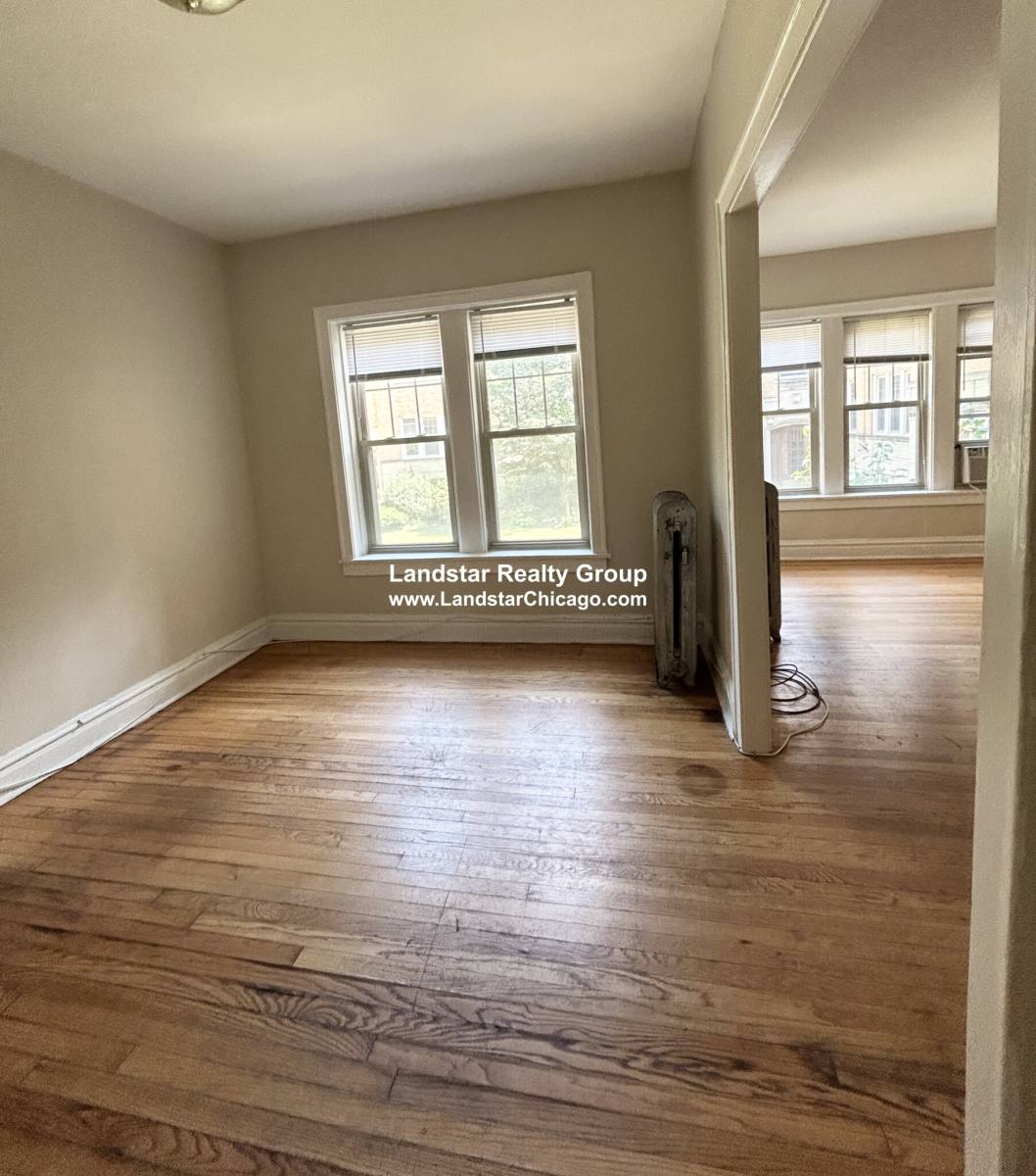Apartment for rent at 916 Reba Place #1N, Evanston, IL 60202
