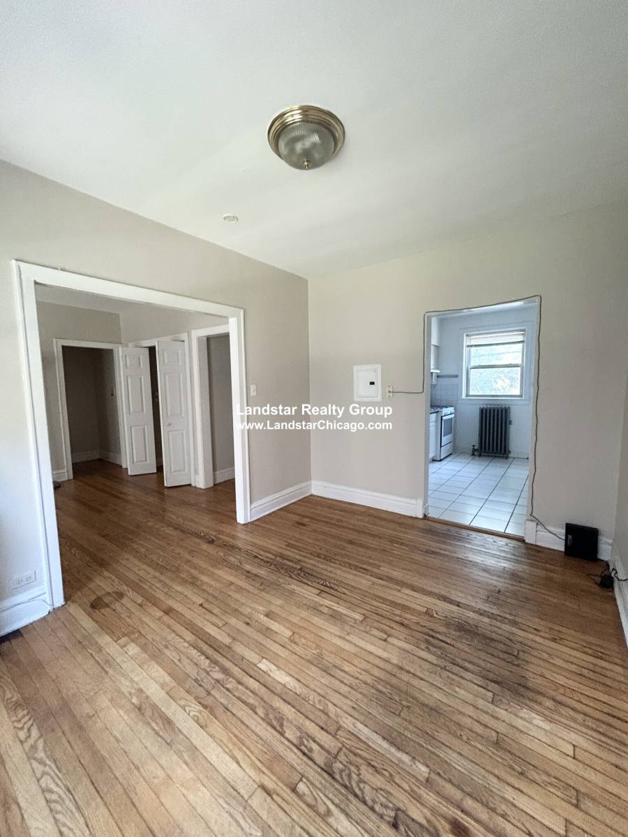Apartment for rent at 916 Reba Place #1N, Evanston, IL 60202