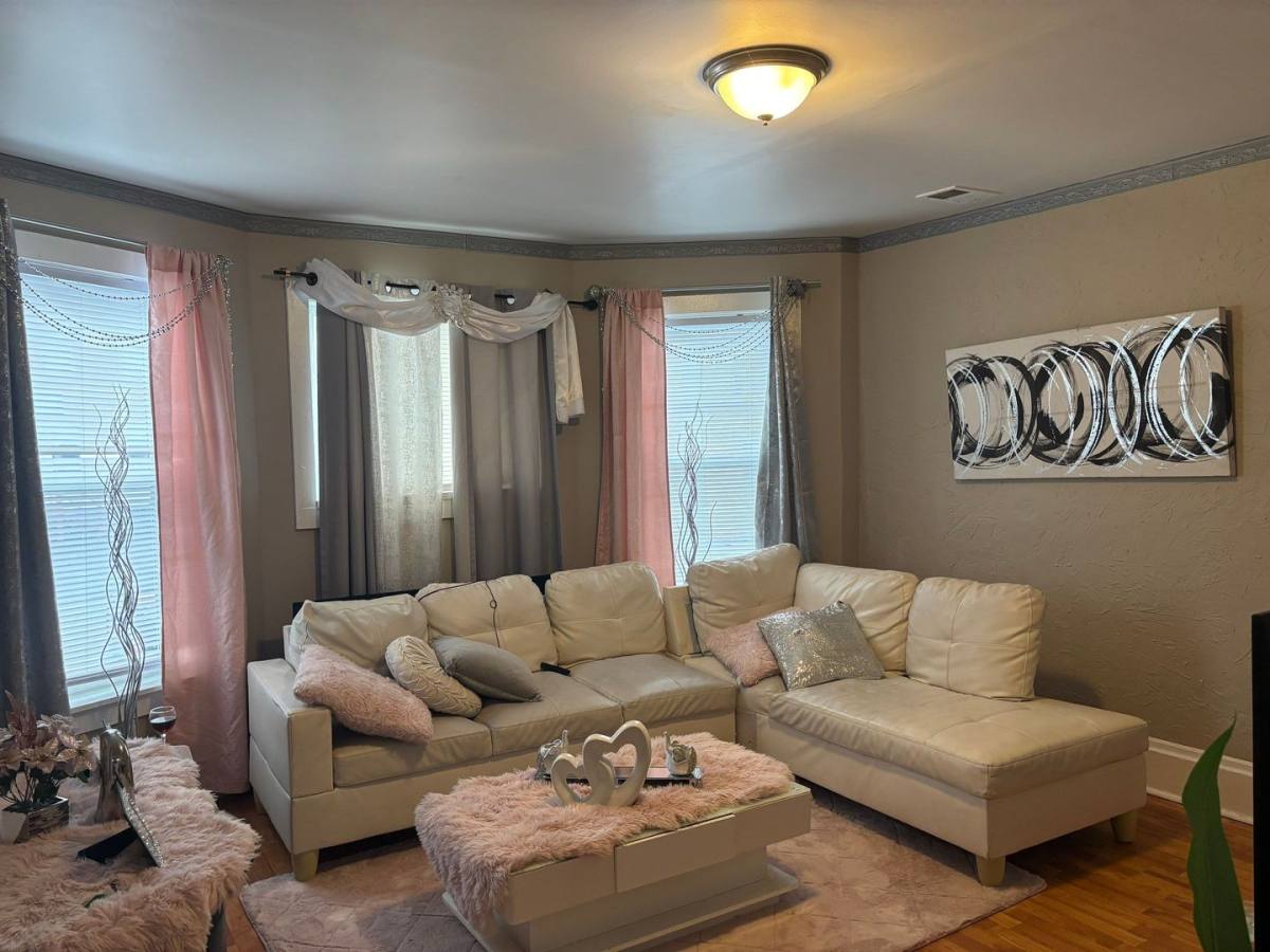 Apartment for rent at 31 S Stowell St, Worcester, MA 01604