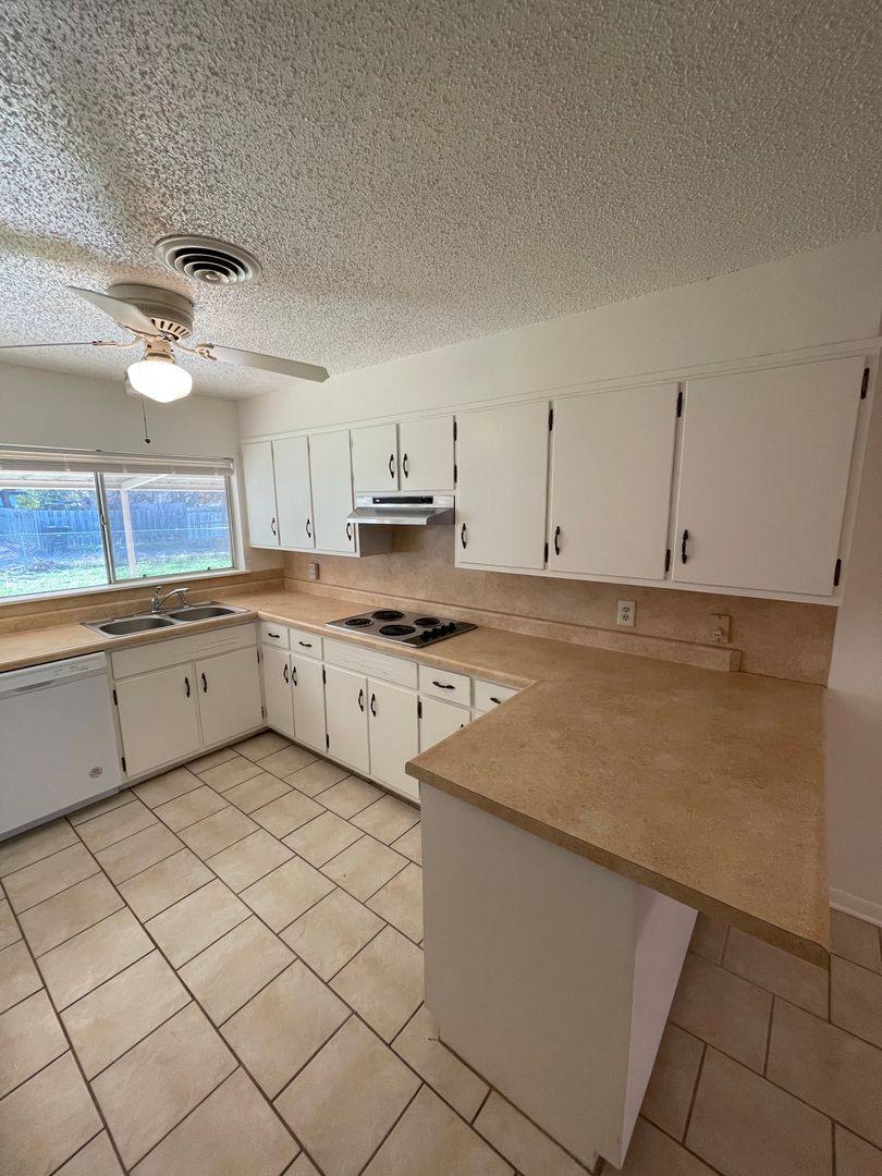 House for rent at 210 Frederick Rd, Fredericksburg, TX 78624