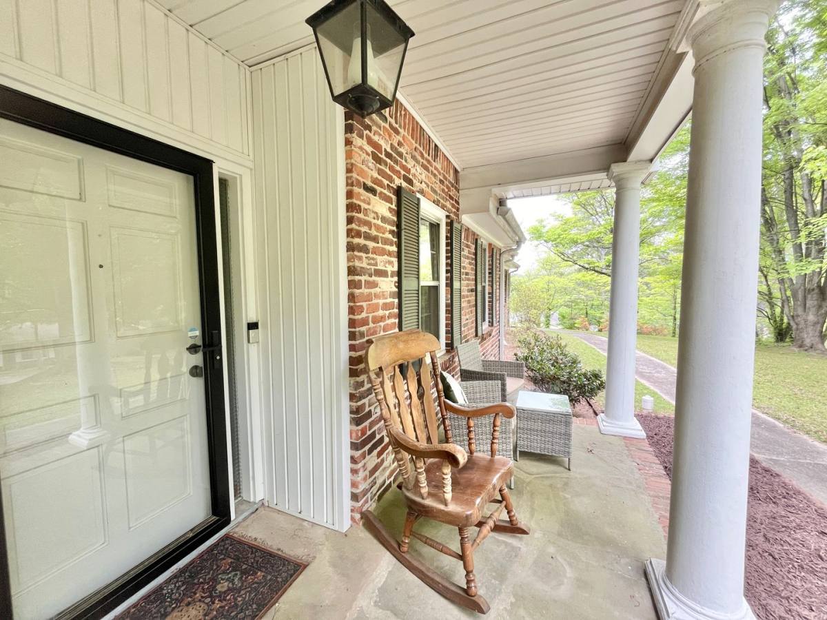 House for rent at 3154 Barkside Court, Atlanta, GA 30341