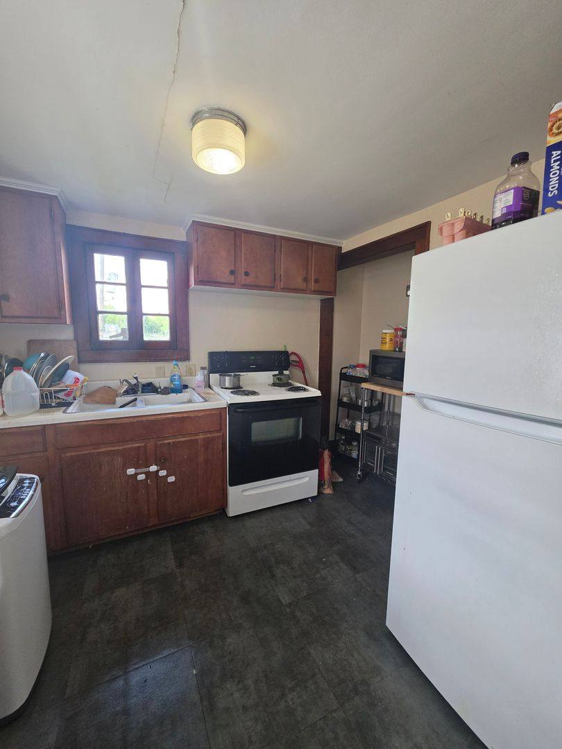 Apartment for rent at 308 S Willow St, Kent, OH 44240