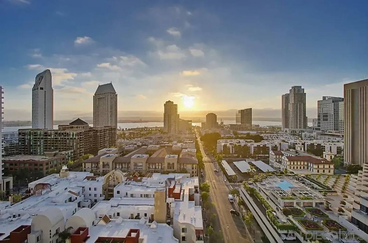 Condo for rent at 645 Front St, San Diego, CA 92101