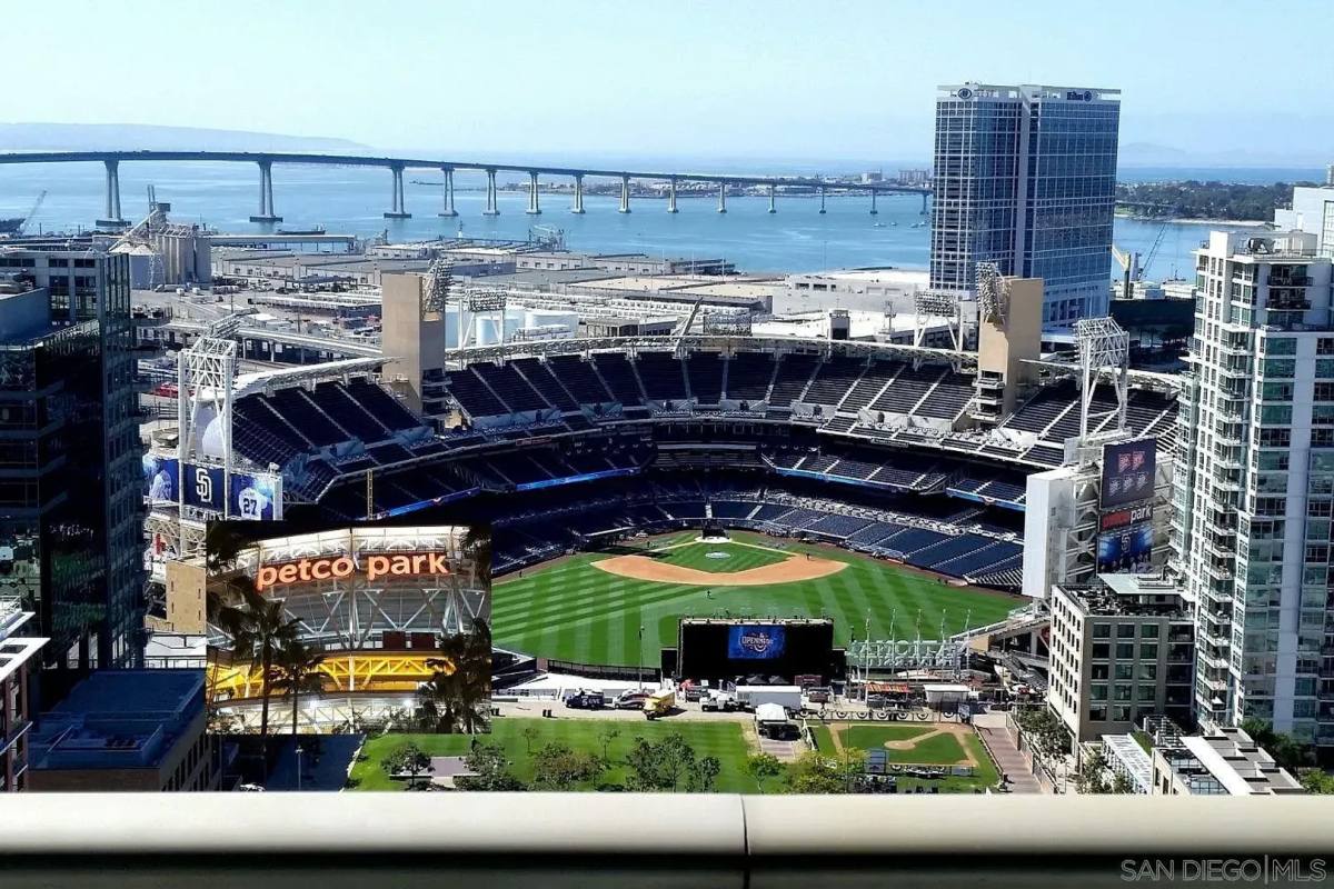 Condo for rent at 645 Front St, San Diego, CA 92101