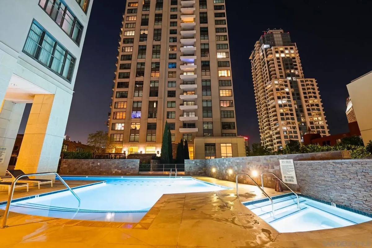 Condo for rent at 645 Front St, San Diego, CA 92101