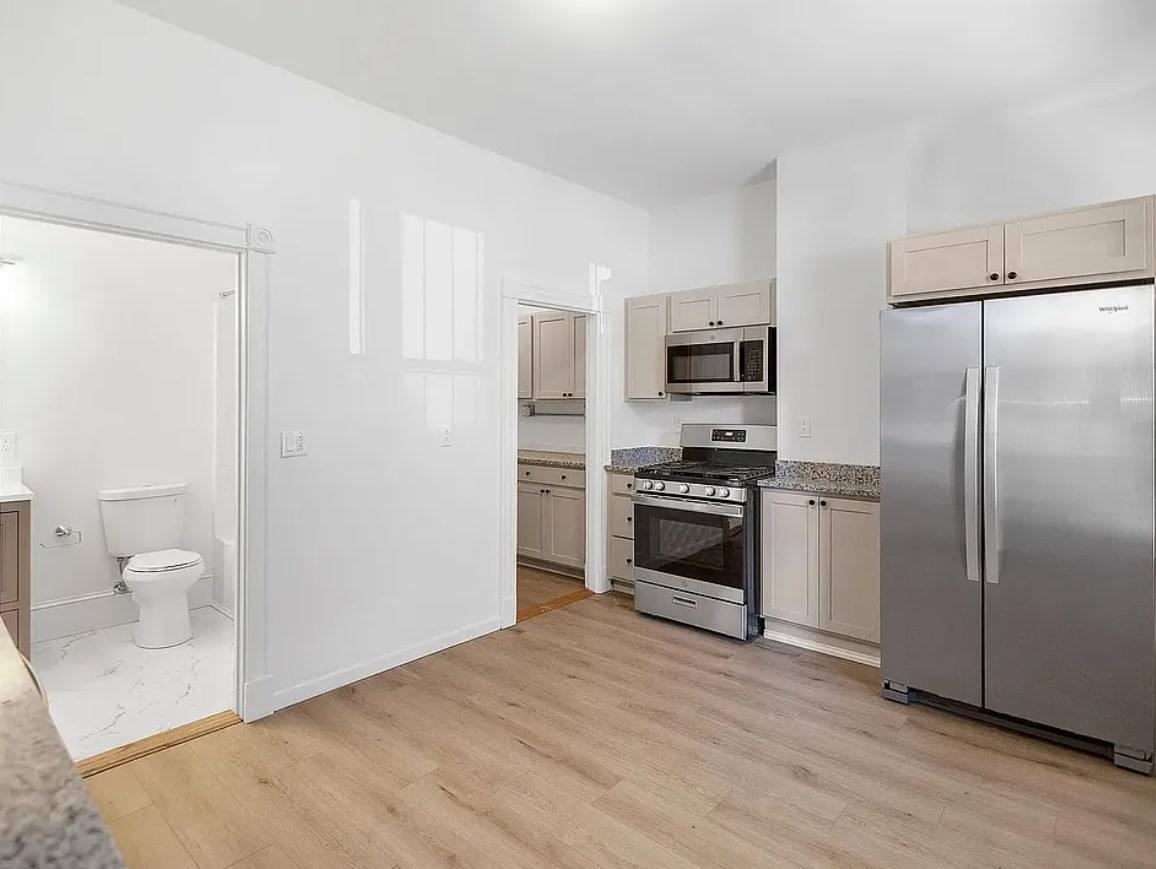 Apartment for rent at 868 Huntington Ave #1, Boston, MA 02115