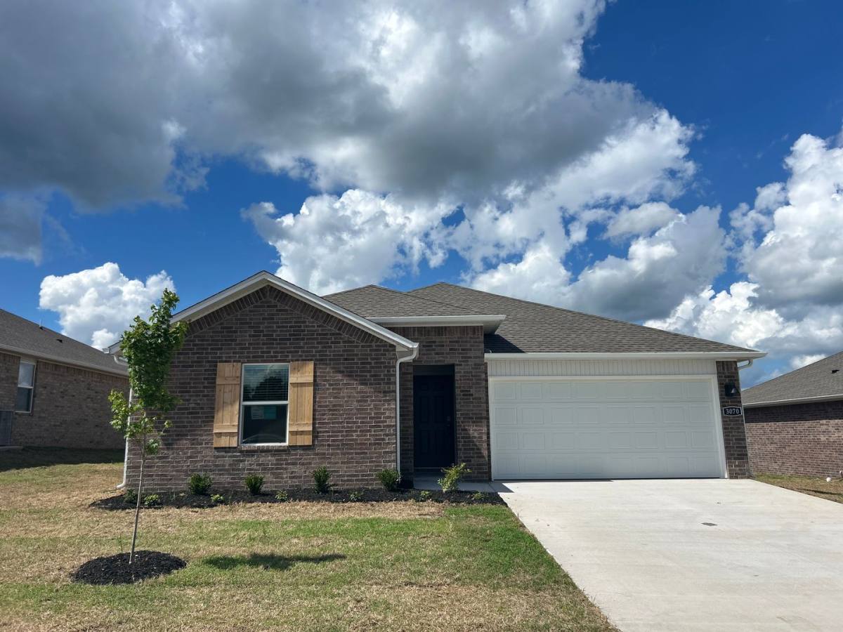 House for rent at 3070 Rosalee Lane, Gravette, AR 72736