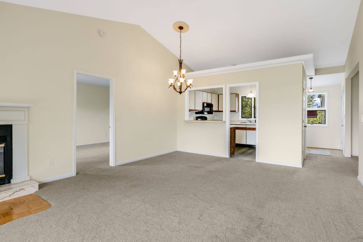 Apartment for rent at 464 Windswept Dr, Asheville, NC 28801