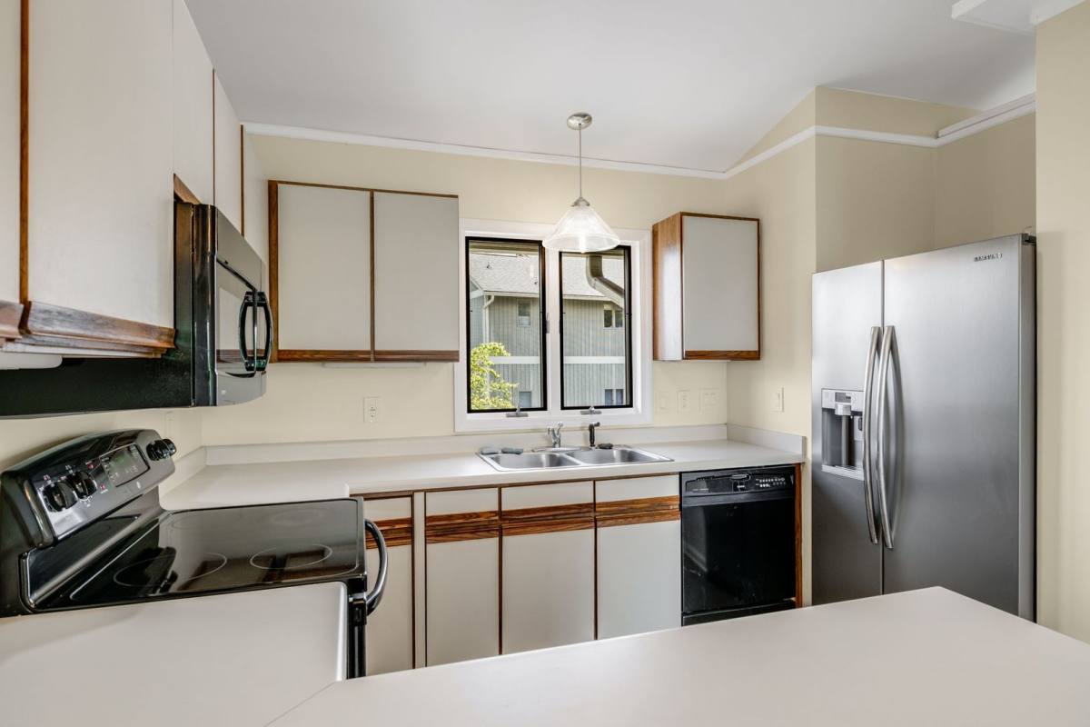 Apartment for rent at 464 Windswept Dr, Asheville, NC 28801