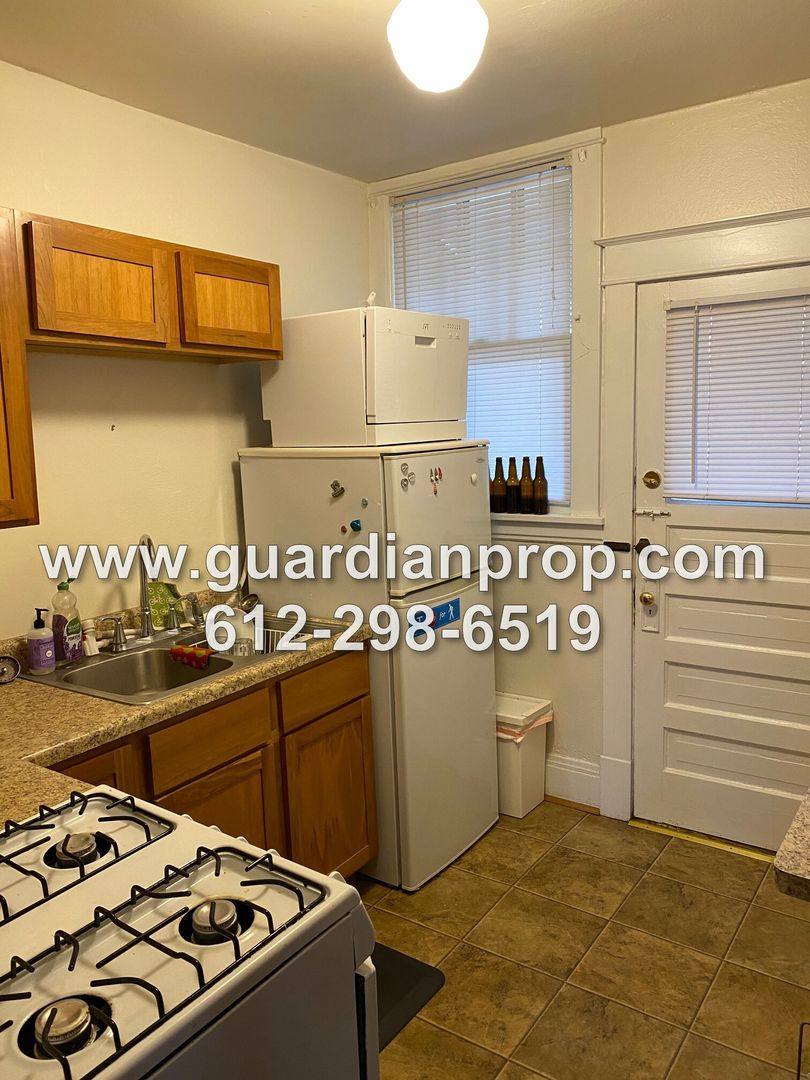 Apartment for rent at 69 Griggs St N, Saint Paul, MN 55104