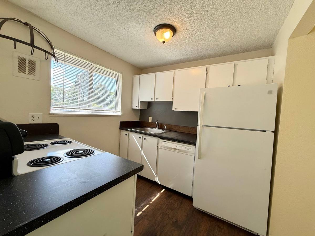 Apartment for rent at 5925 SW Main Ave, Beaverton, OR 97005