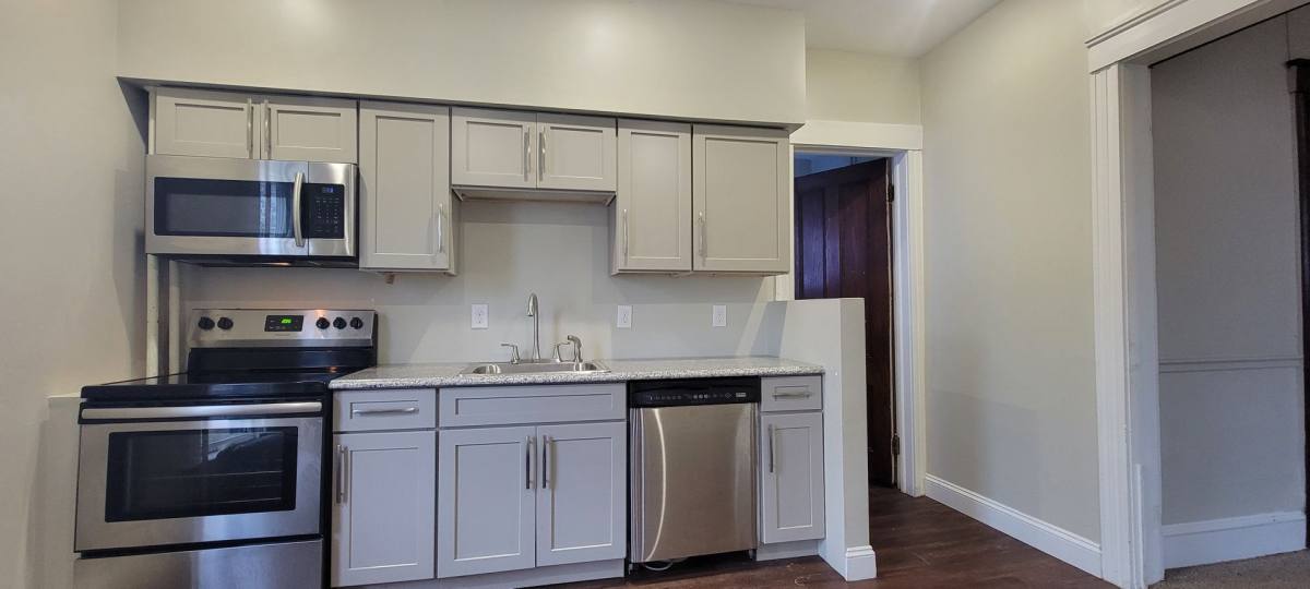 Apartment for rent at 155 Oakwood, Elmira, NY 14903