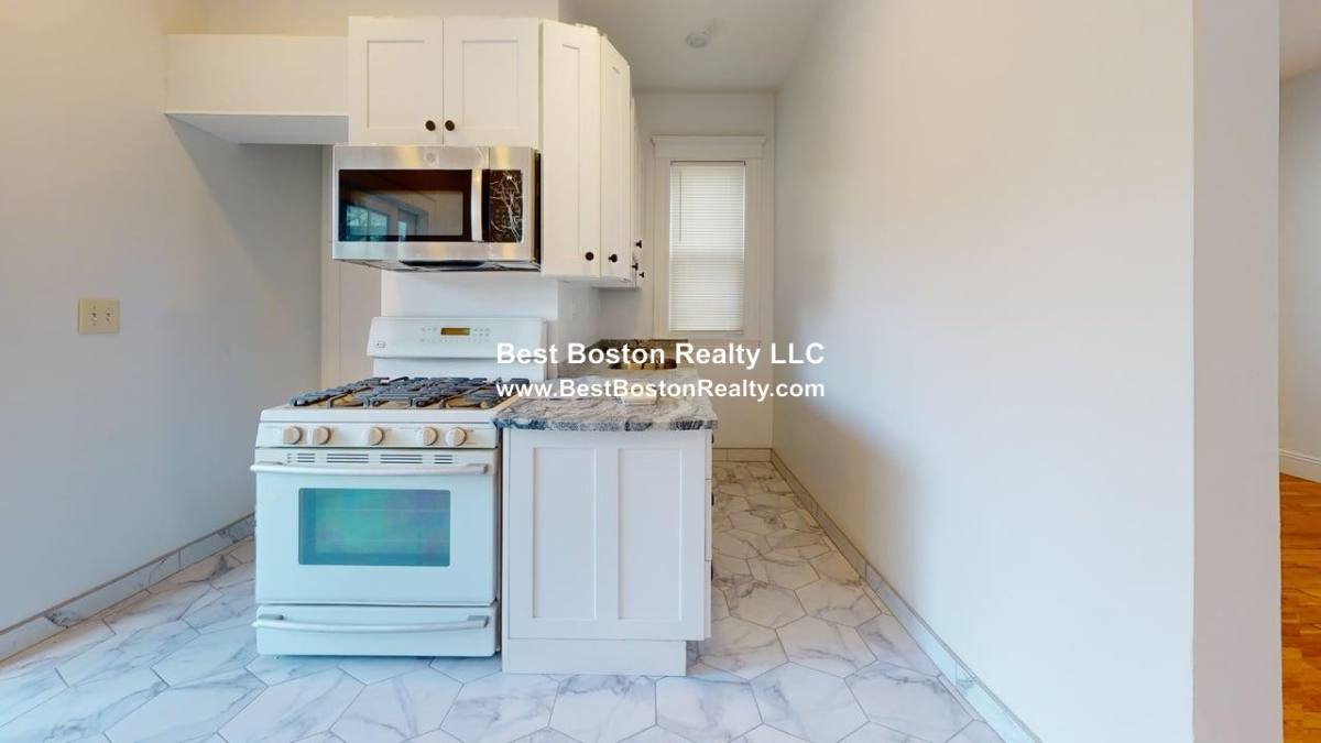 House for rent at 202 Baker St #2, West Roxbury, MA 02132
