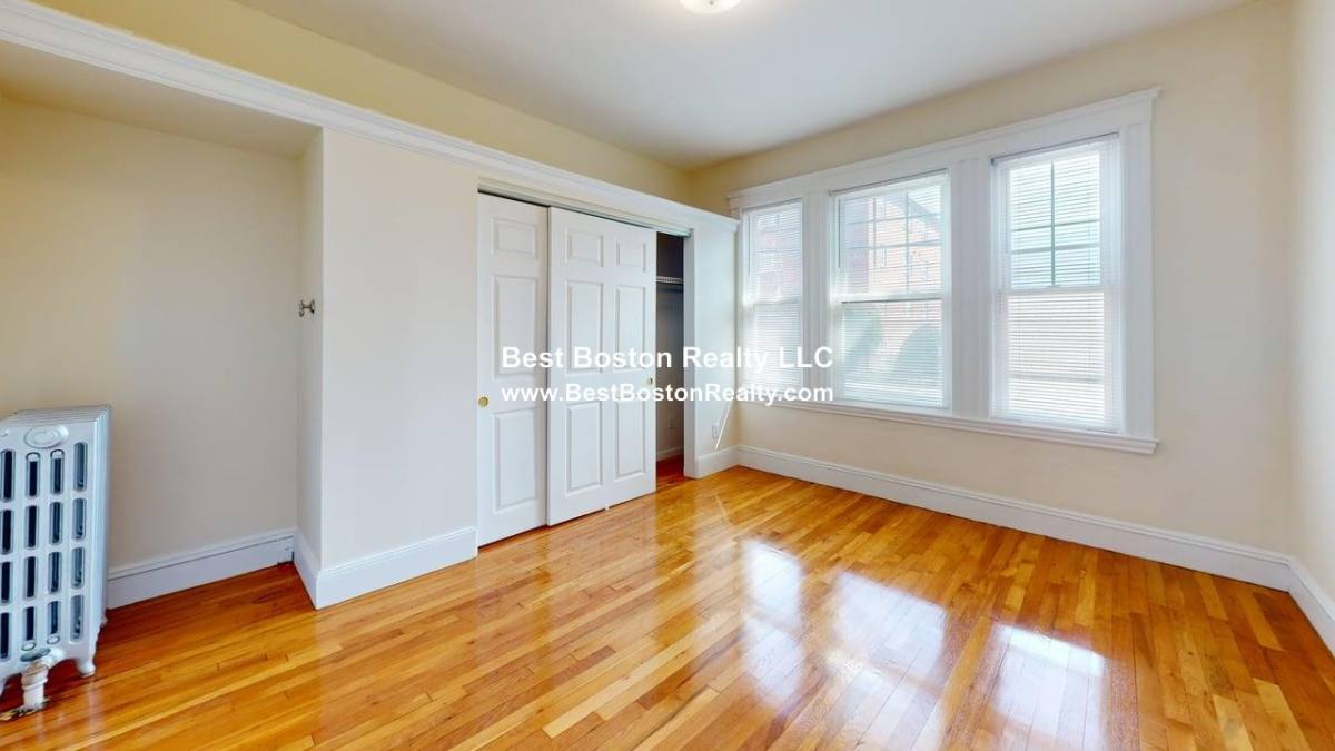 House for rent at 202 Baker St #2, West Roxbury, MA 02132