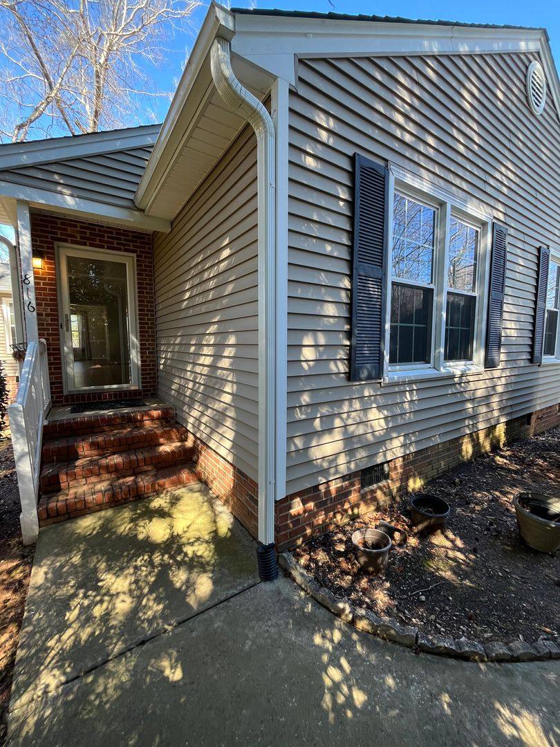Townhouse for rent at 816 Market Place, Mauldin, SC 29662
