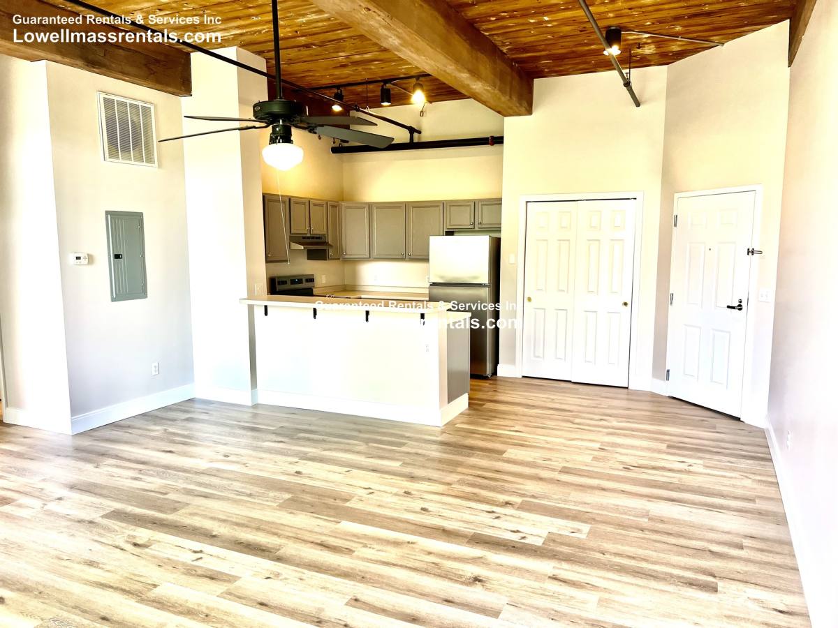 Apartment for rent at 101 Mill St #102, Dracut, MA 01826