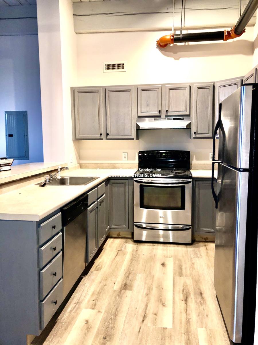 Apartment for rent at 101 Mill St #102, Dracut, MA 01826
