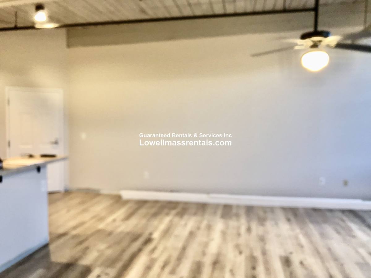 Apartment for rent at 101 Mill St #102, Dracut, MA 01826