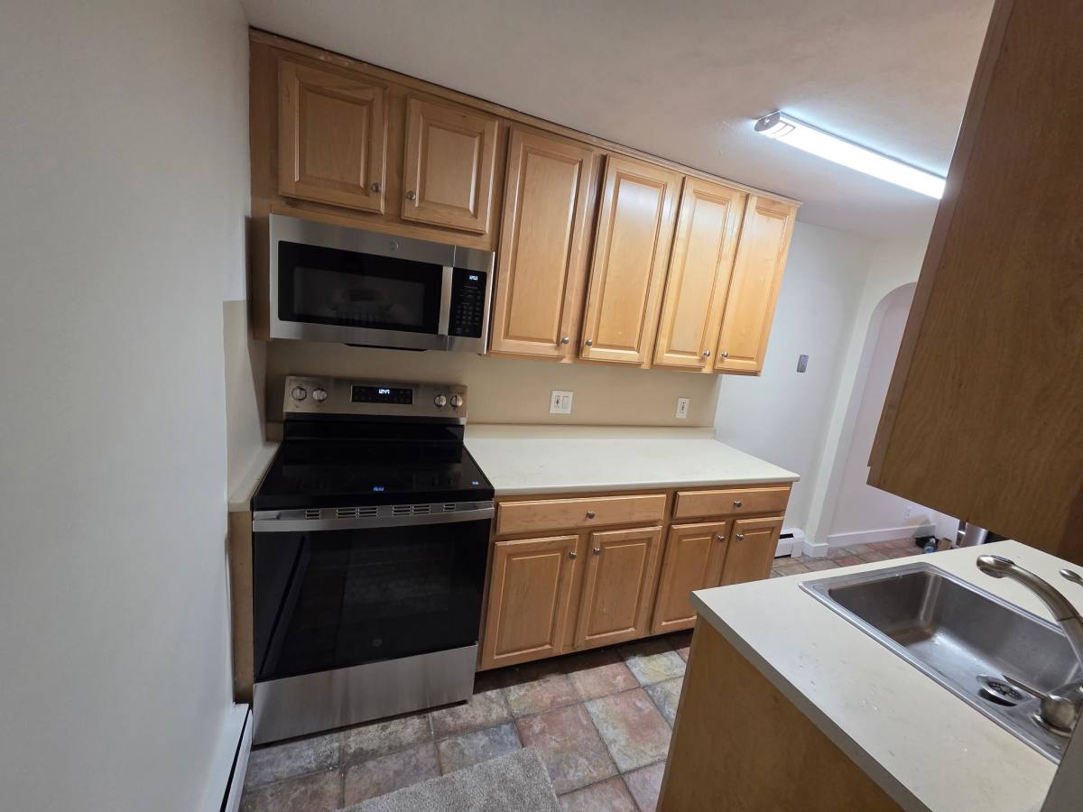 Apartment for rent at 3 Lewis St #2, Boston, MA 02109