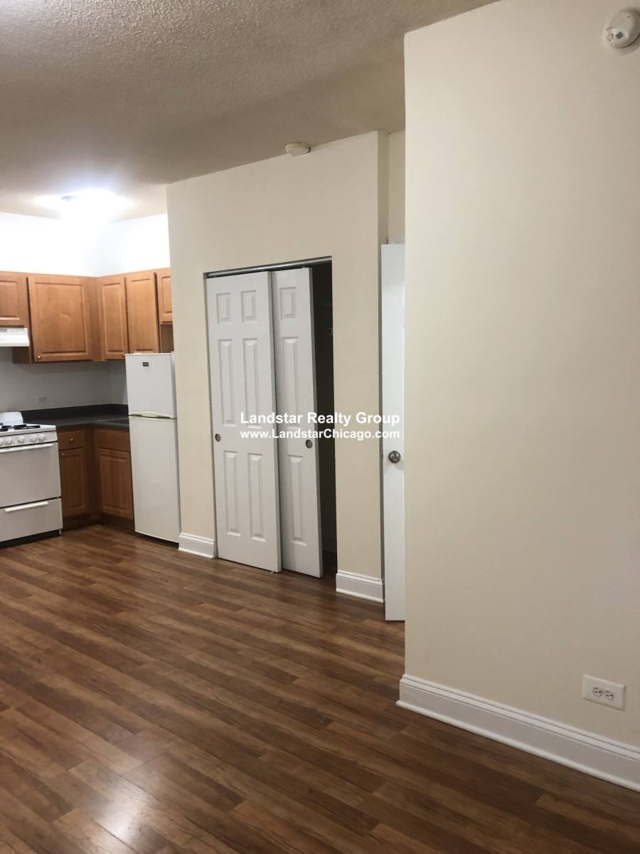 Apartment for rent at 1742 N Humboldt Blvd #106, Chicago, IL 60647