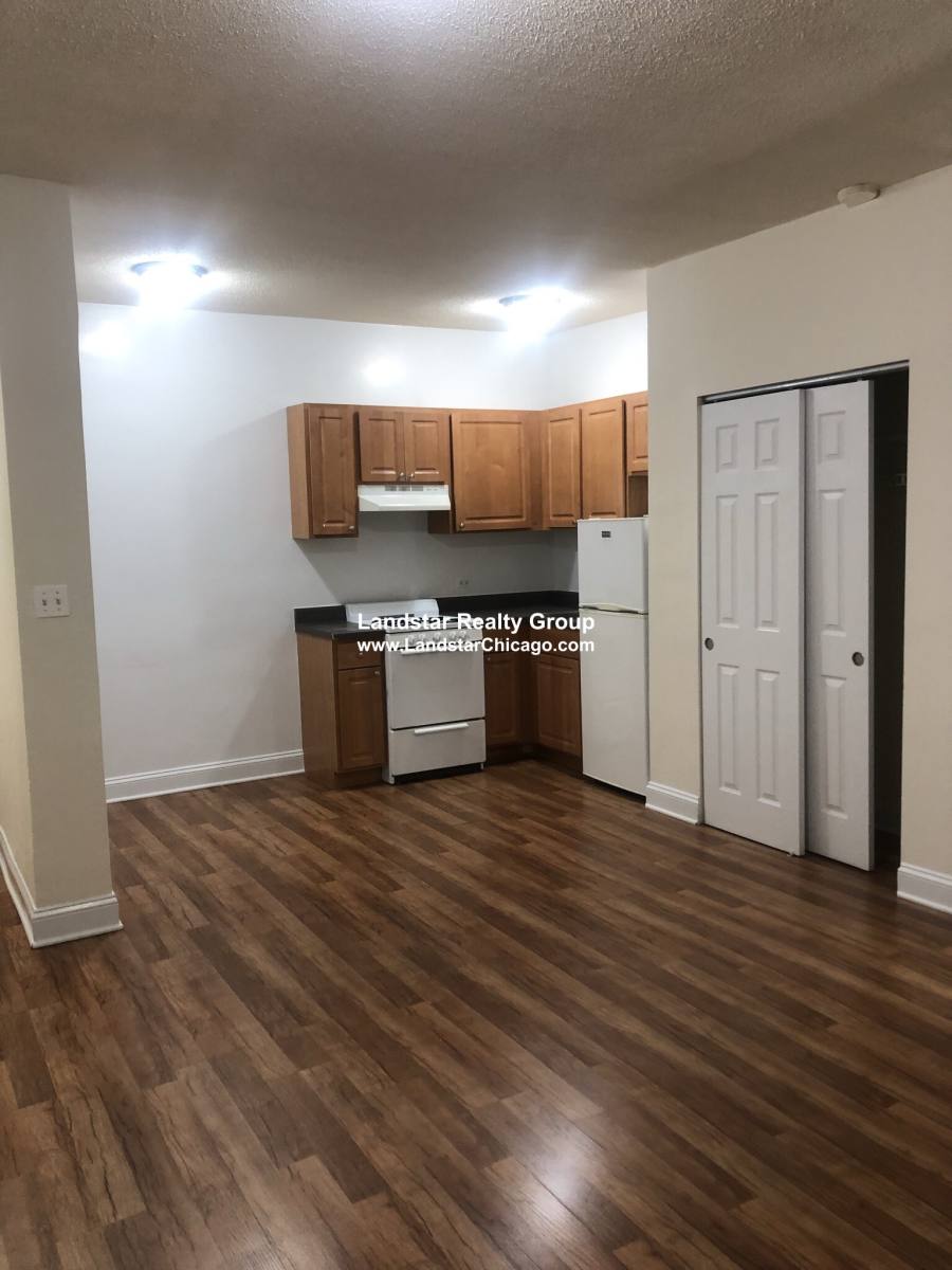 Apartment for rent at 1742 N Humboldt Blvd #106, Chicago, IL 60647