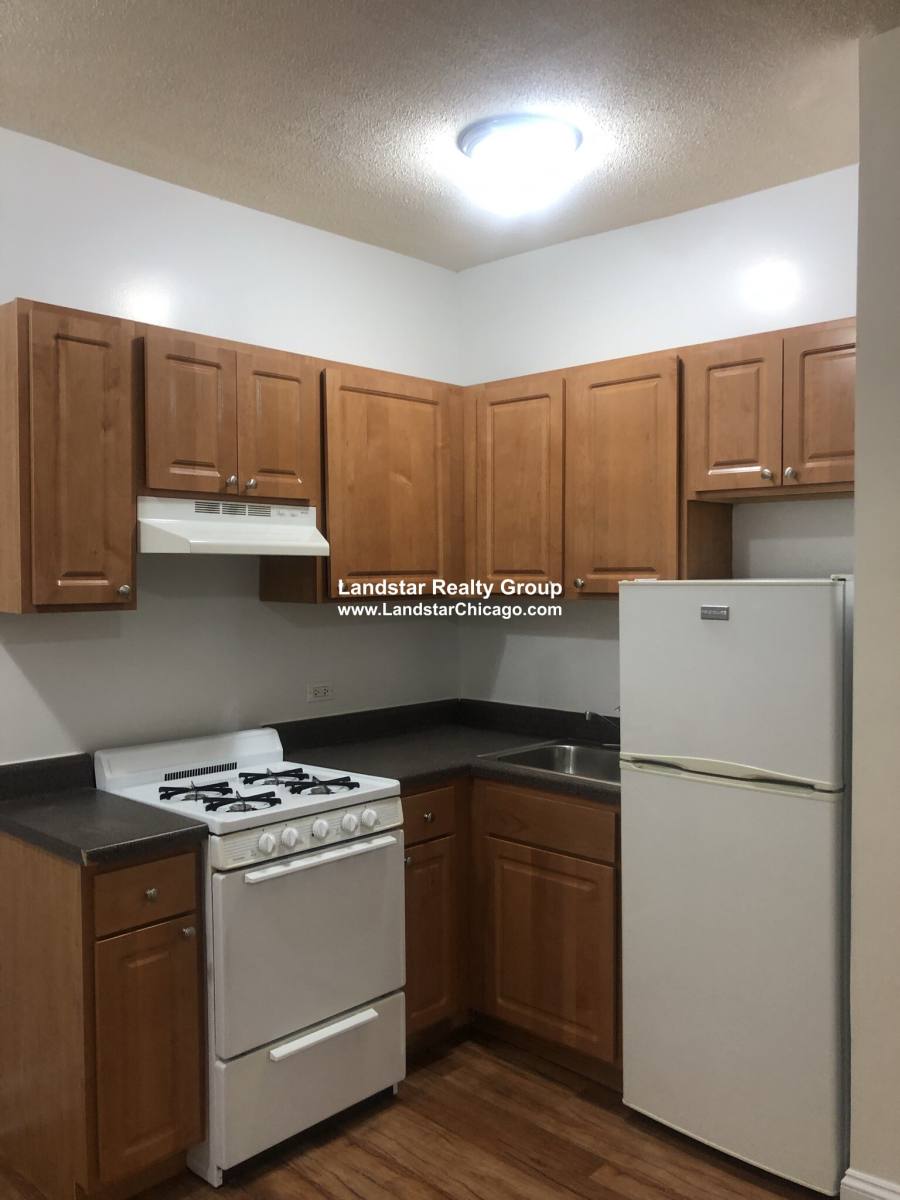 Apartment for rent at 1742 N Humboldt Blvd #106, Chicago, IL 60647