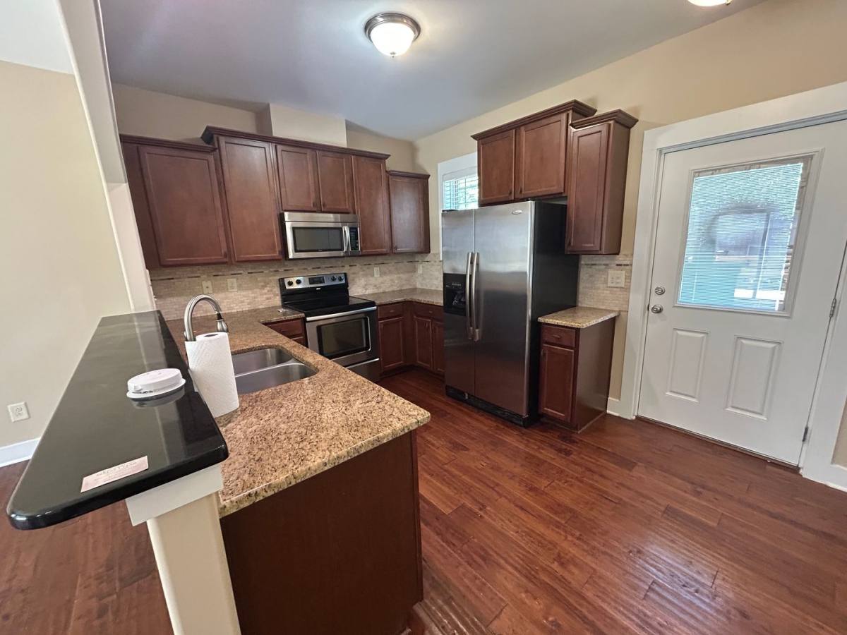 Townhouse for rent at 3827 Glenhaven Rd, Raleigh, NC 27606
