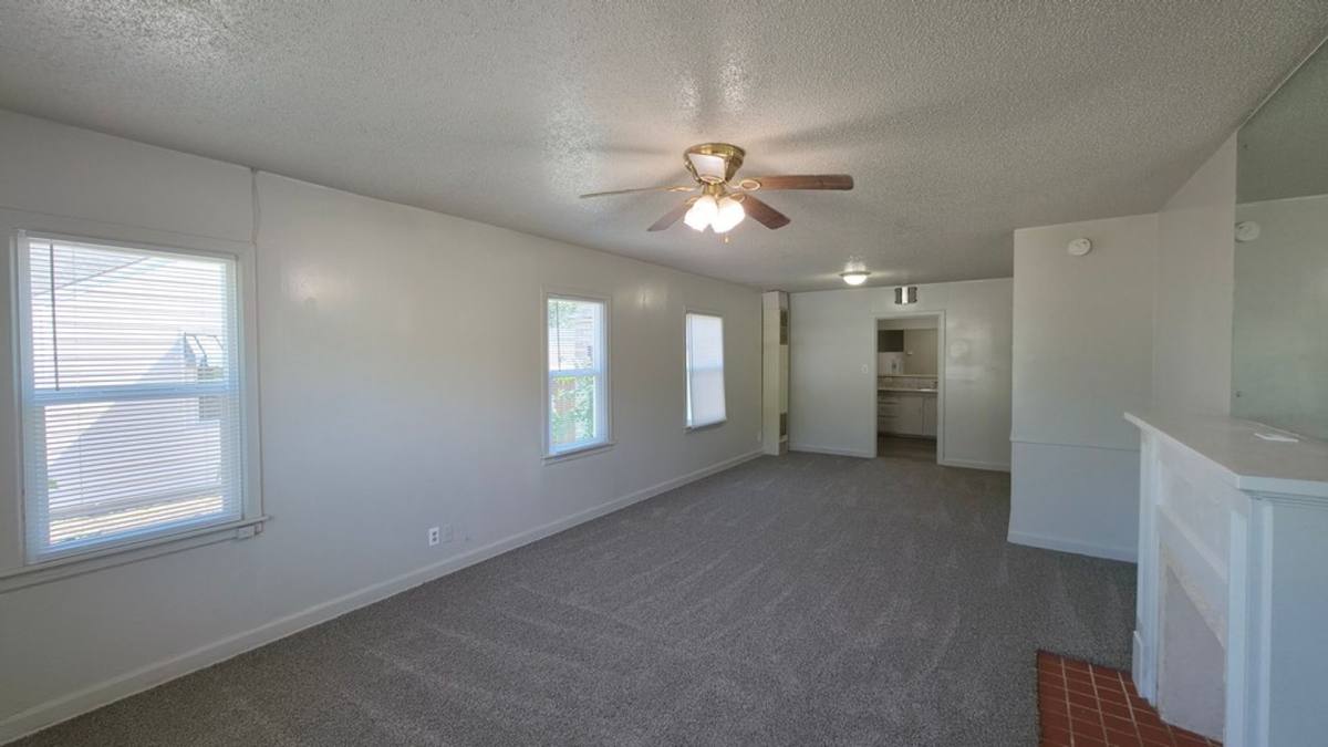 House for rent at 913 S Rusk St, Amarillo, TX 79102