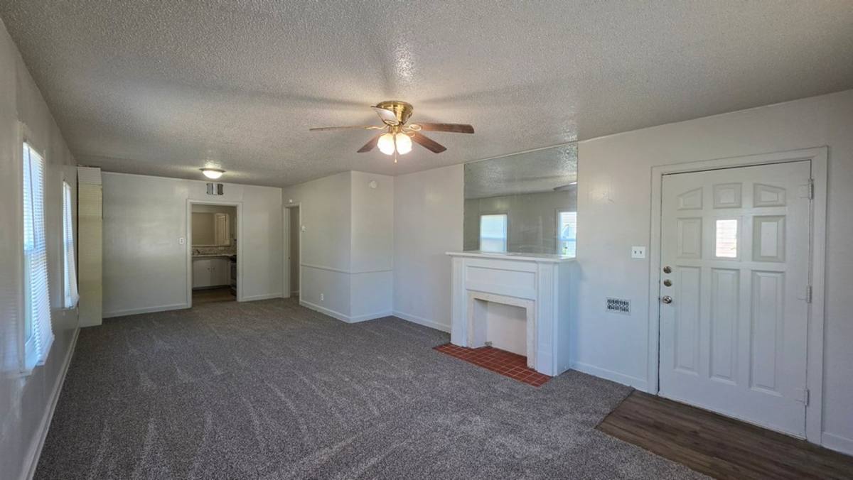 House for rent at 913 S Rusk St, Amarillo, TX 79102