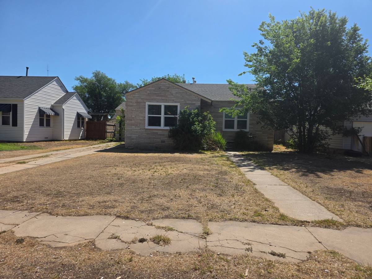 House for rent at 913 S Rusk St, Amarillo, TX 79102