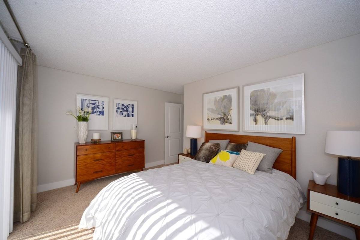 Apartment for rent at 3964 Waring Rd, Oceanside, CA 92056