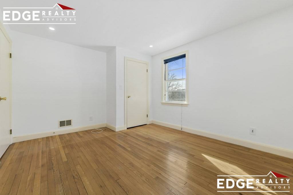House for rent at 105 Hamilton Rd, Waltham, MA 02453
