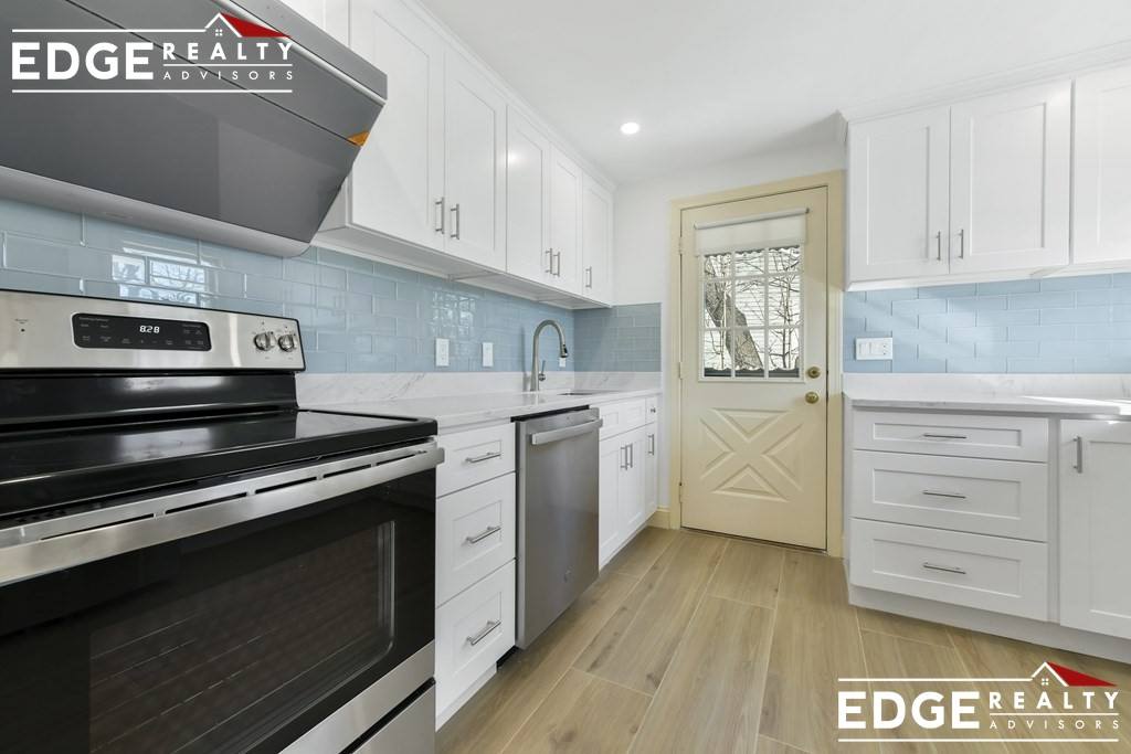 House for rent at 105 Hamilton Rd, Waltham, MA 02453