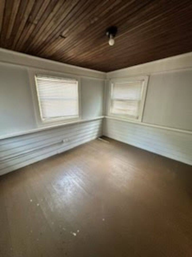 Apartment for rent at 823 Central Ave, Beloit, WI 53511
