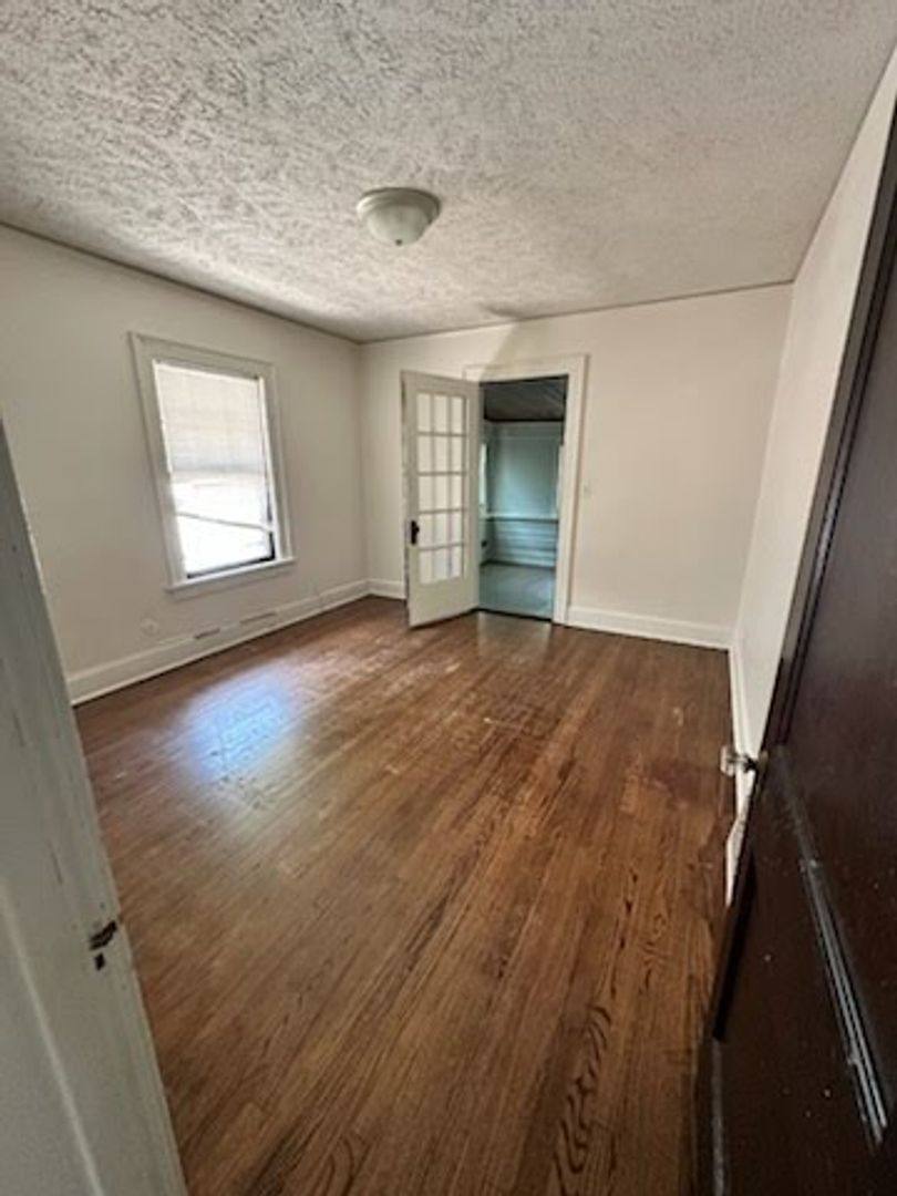 Apartment for rent at 823 Central Ave, Beloit, WI 53511