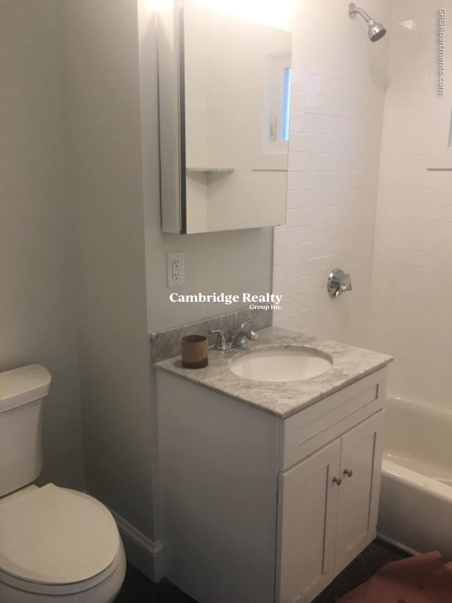 Apartment for rent at 17 Ashland St #1T, Somerville, MA 02144